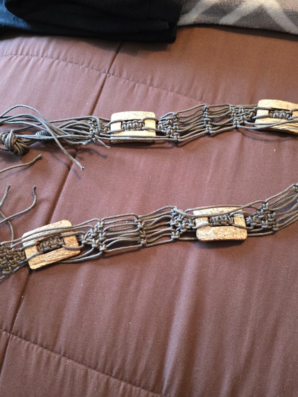 Vintage Macrame Tie Belt Boho Hippie Style with Rectangular Wooden Beads GUC